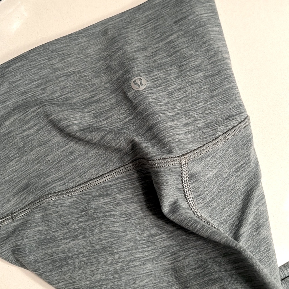 Align High-Rise Pant 25” | Size: 6 | Color: Green